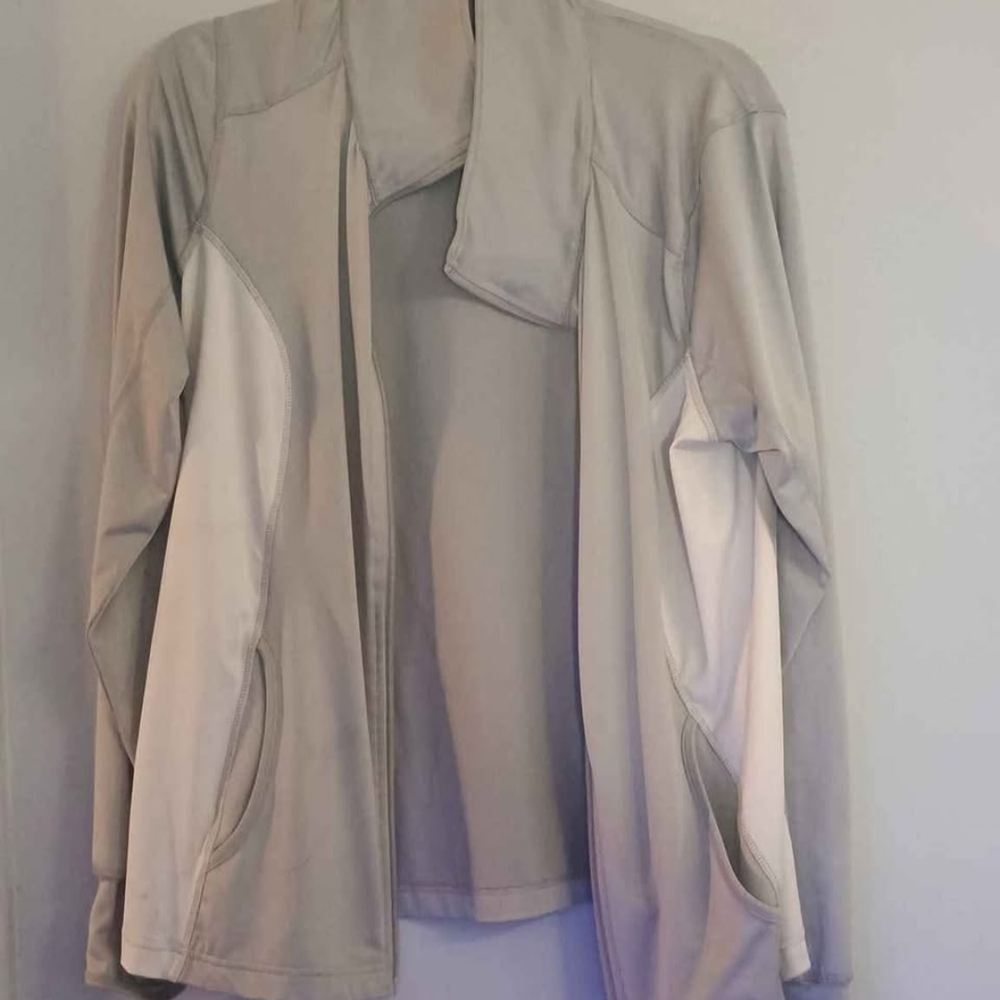 Danskin Women's Gray Jacket